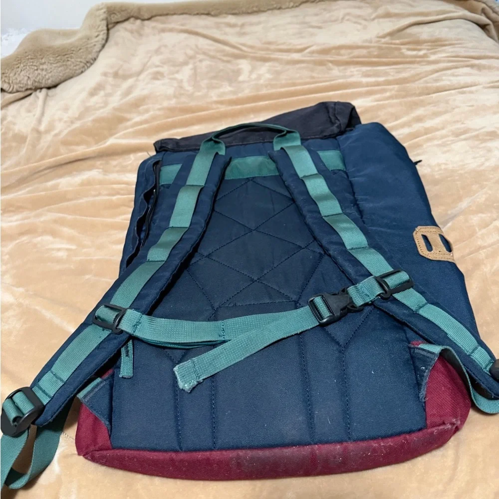 Burton Tinder 30L Outdoor Colorblock Roll-Top Backpack in Navy and Burgundy